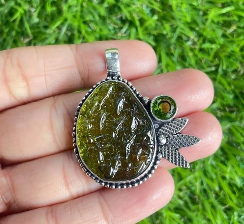 Natural moldavite 12x16 - moldavite, mm