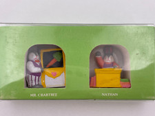 D56-Hide-A-Way Hollow *Mr