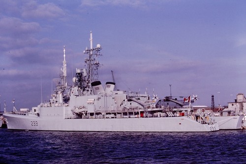 1980s southampton 233 shipping - southampton,