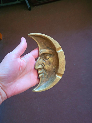 Crescent moon face metal - moon,