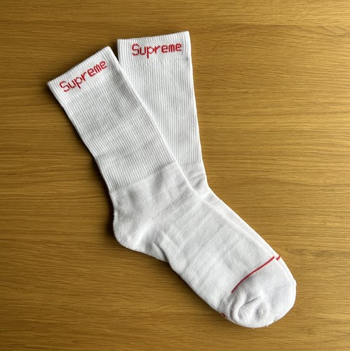 Supreme hanes crew - supreme, socks