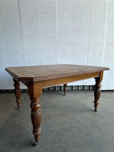 Victorian oak dining - a, table