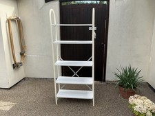 BOOK SHELF IN WHITE.