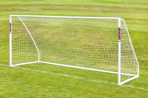 Samba match football - match, goal