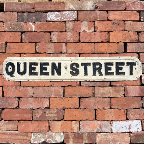 Original cast iron queen - cast,