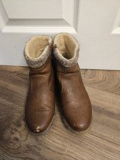 Pavers Boots Size 5.5 #C9