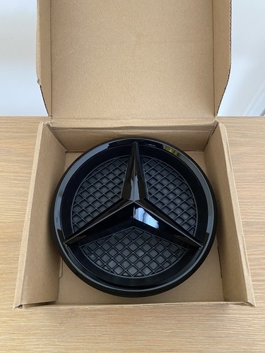 Mercedes gloss black front - black,