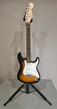 Fender Squier Debut