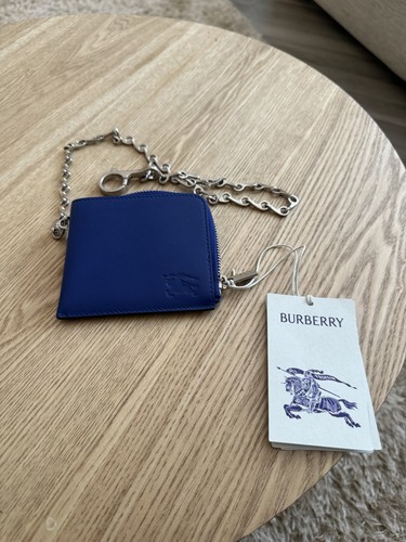 Burberry chain wallet - new, with