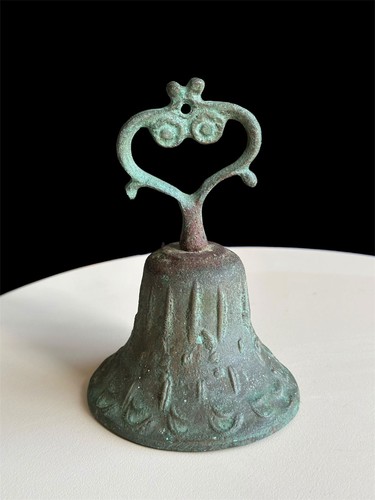 Solid vintage cast - solid,