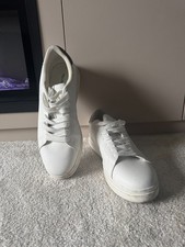 Comfortable smart shoes for