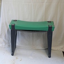 Classic, Sturdy Hozelock Gardener's Kneeler/Stool with Cushion