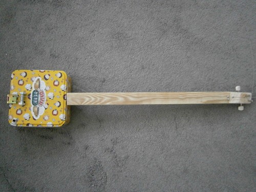 String cigar box canjo - 2,