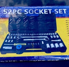 Professional 52PC SOCKET SET 1/4" 3/8" 1/2" SOCKETS 2 RATCHETS TOOLS EXTENSION