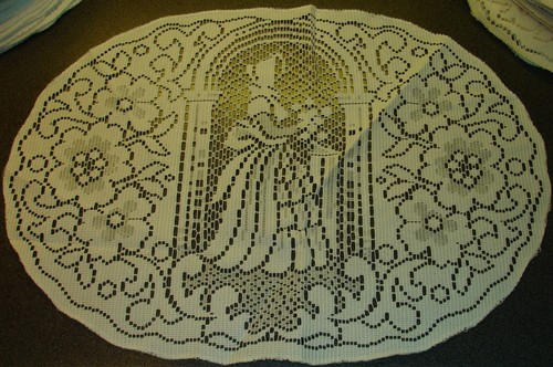 Oval lace doilies - 16", 12"