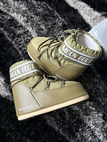 Moon boot olive green icon - boot,