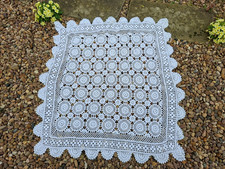 Vintage Square Crochet White