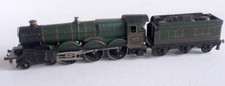 HORNBY DUBLO (2221)  2 RAIL GWR CASTLE CLASS(CARDIFF CASTLE) 4-6-0 4075 UNBOXED)