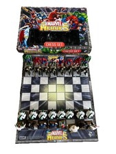 2003 Character Games Ltd  Marvel Heroes Themed Chess Set  with Figures and Board
