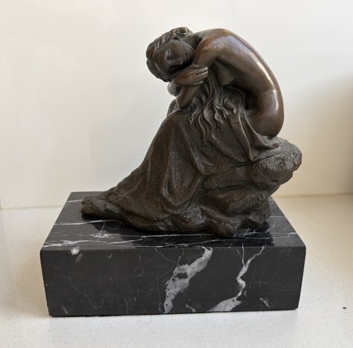 Milo bronze goddess resting - bronze, on