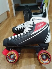 CCM 52 quad roller skates