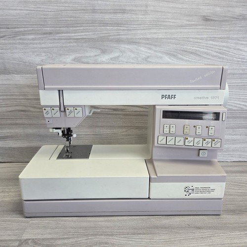 Pfaff creative 1371 special - pfaff,
