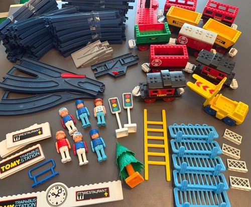 Vintage tomy train - train, set