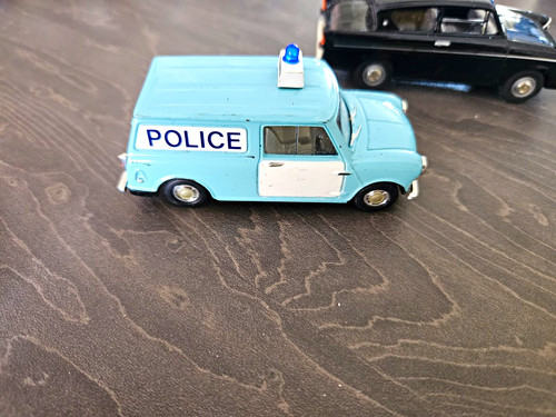 Police van diecast plastic - police,