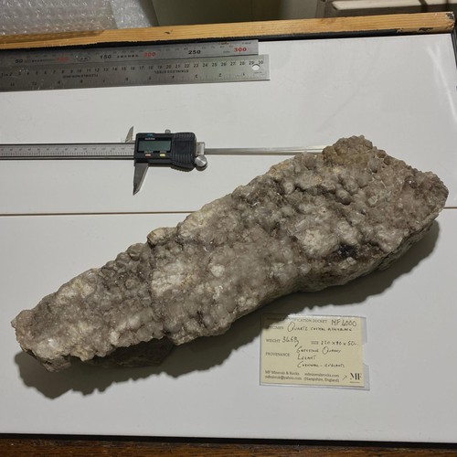 Quartz substantial specimen - quartz,