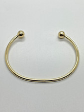 9ct yellow solid - yellow,