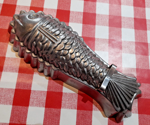Tin fish mould mousse - tin,