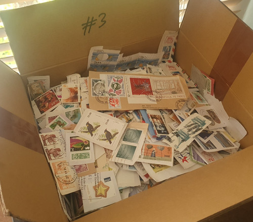 9kg box world wide stamps - box, of