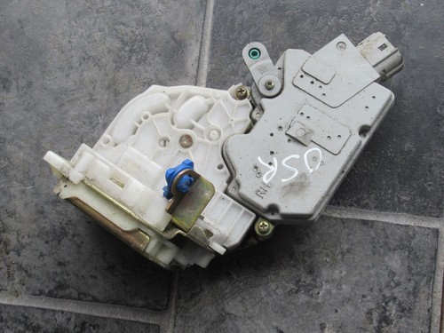 Nissan primera p11 - nissan,