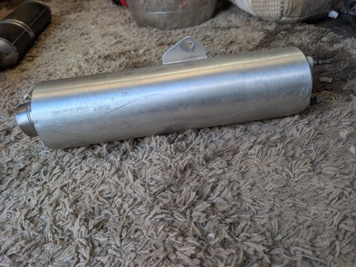 Suzuki gsxr750 oem standard - suzuki,