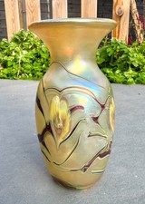 Okra Iridescent glass 5.75"