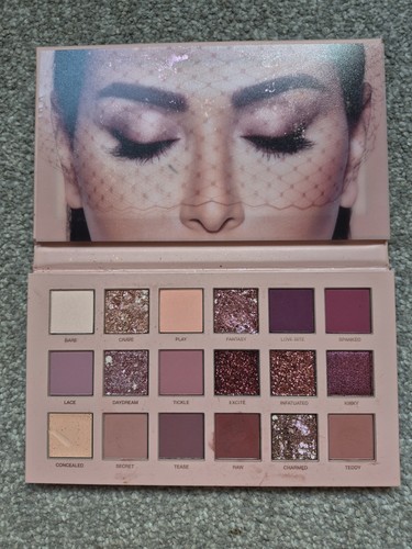 Huda eyeshadow palette - eyeshadow,