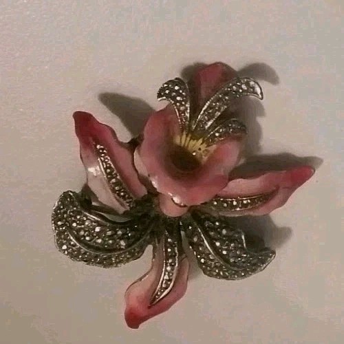 Vintage silver tone - tone, enamel