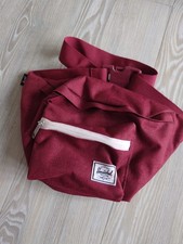 *NEW* HERSCHEL MENS MAROON RED MEDIUM SIZED CROSS-BODY BAG