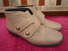 Hotter ' Nancy ' Ladies Taupe Leather Ankle Boots Size 8 STD .
