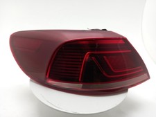 VOLKSWAGEN PASSAT CC Tail