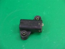 TRIUMPH 955 i SPEED TRIPLE 02