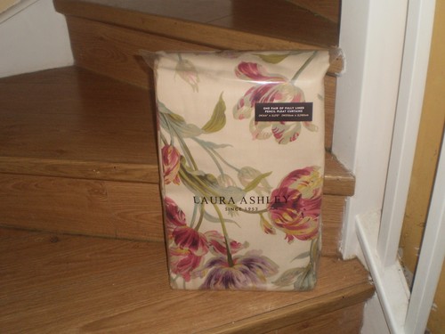 Laura ashley gosford - gosford, cranberry