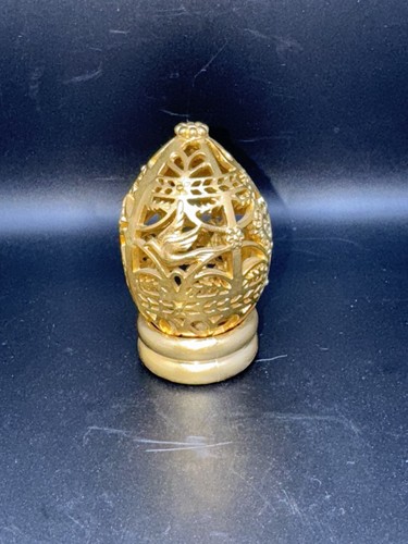 Golden filigree franklin - golden,