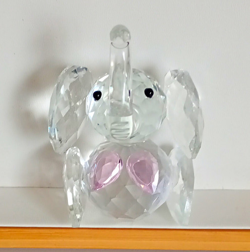 Clear faceted glass crystal - clear,