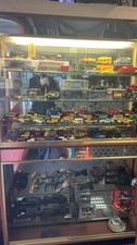 glass shop cabinet display
