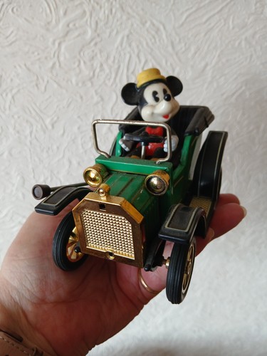 Mickey mouse japan car - mickey,