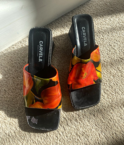 Vintage y2k carvela women - vintage, women’s