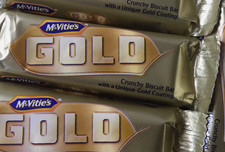 75 X McVities Gold Biscuit Bars party bag fillers - fill up the biscuit tin