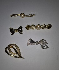 selection of vintage brooches