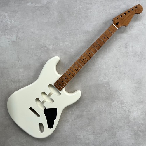 Strat body neck bundle - &,